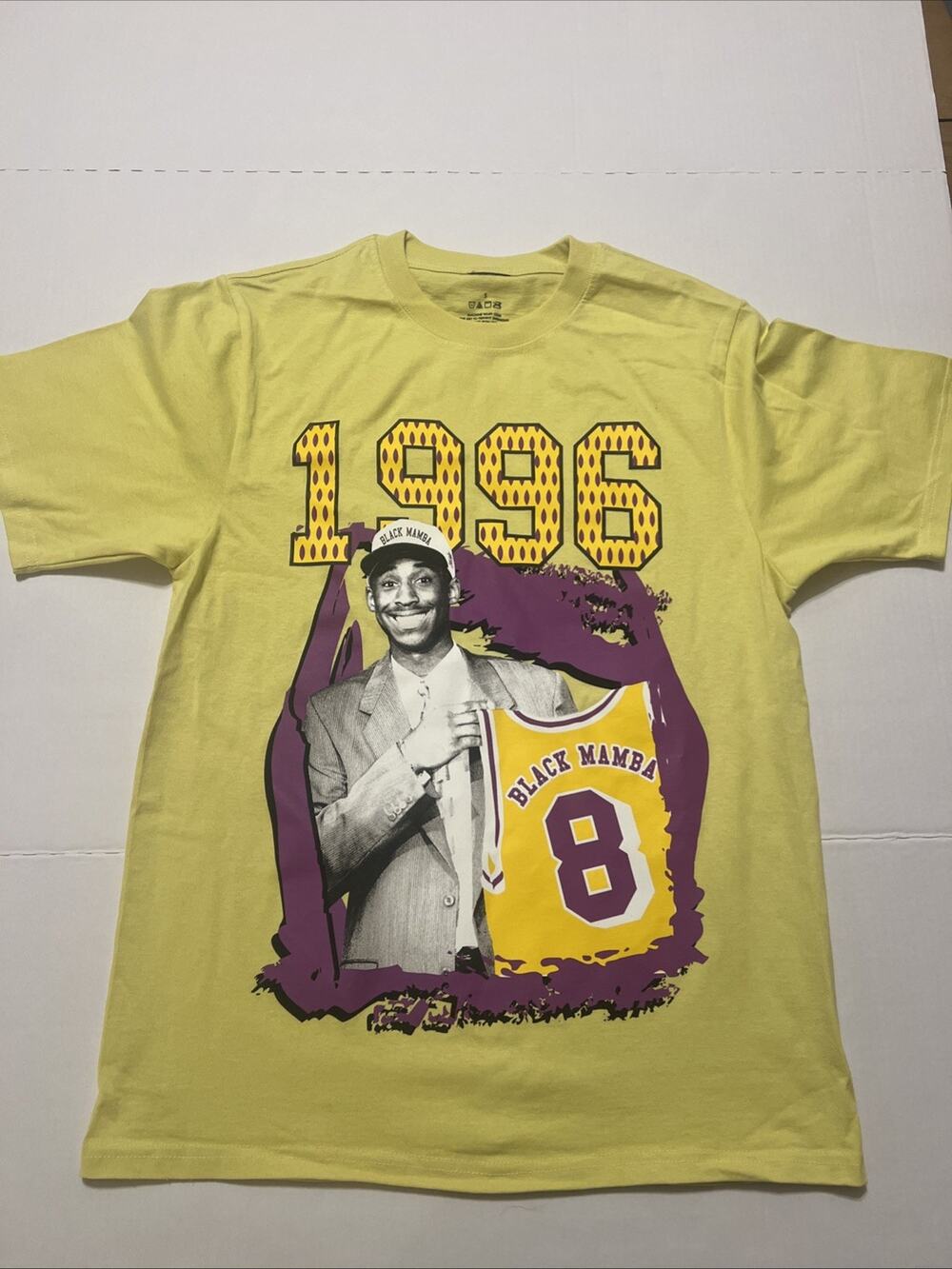 Kobe Bryant Black Mamba 1996 Lakers Graphic T-Shirt Mens NBA New Without Tags